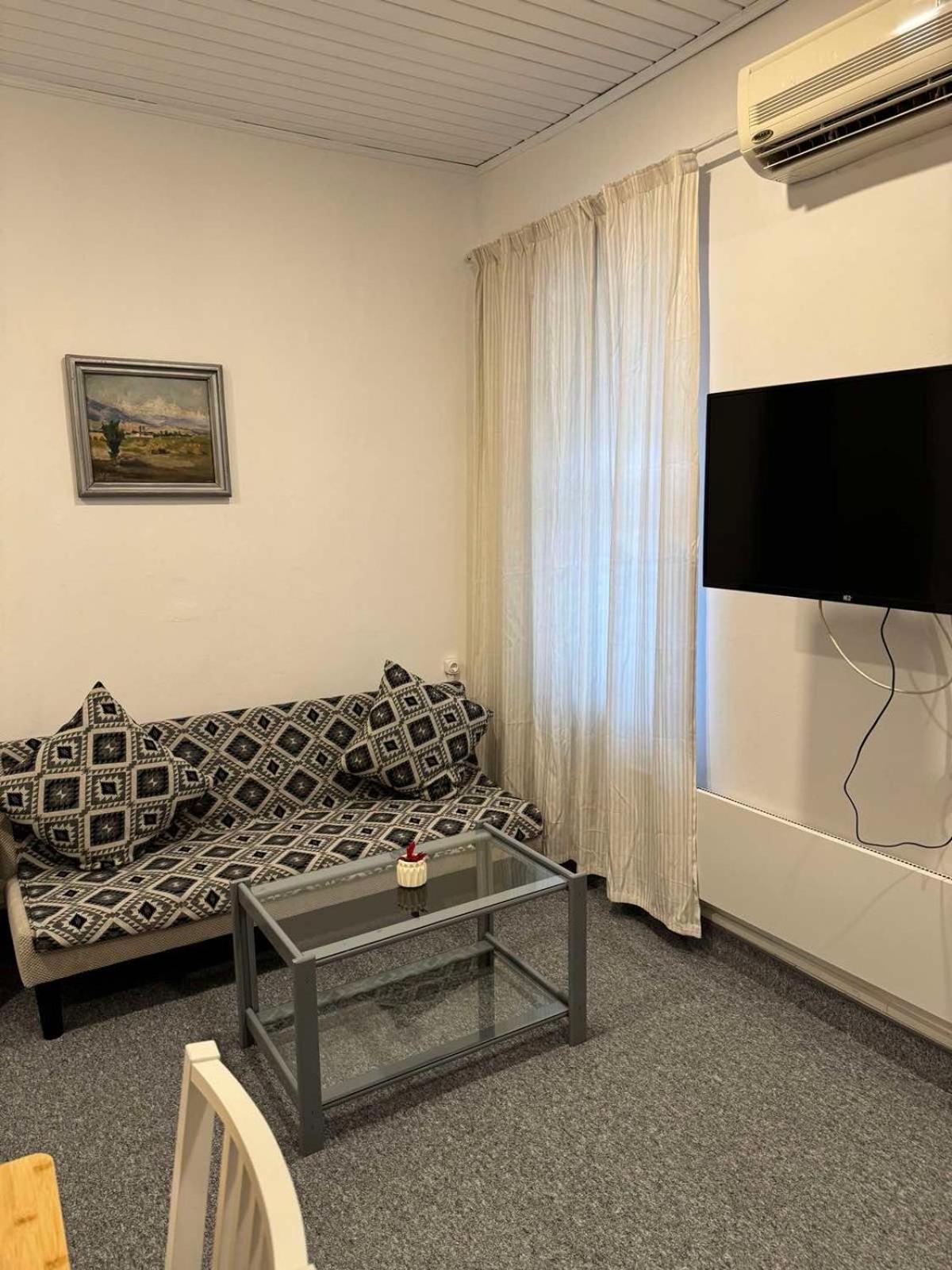 Family Hotel Dalis Sofia Eksteriør bilde